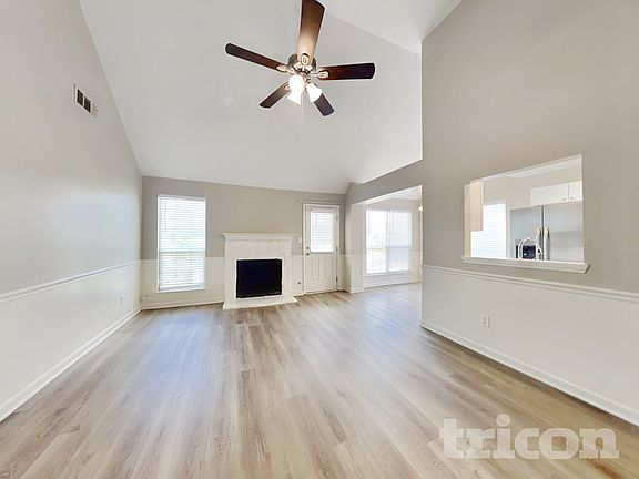 3rd image of 241 Huntington Dr