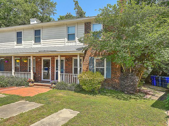 2nd image of 2410 Quail Hollow Ct