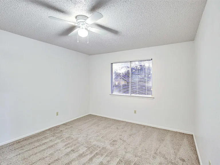2807 Firecrest Dr — Photo 11