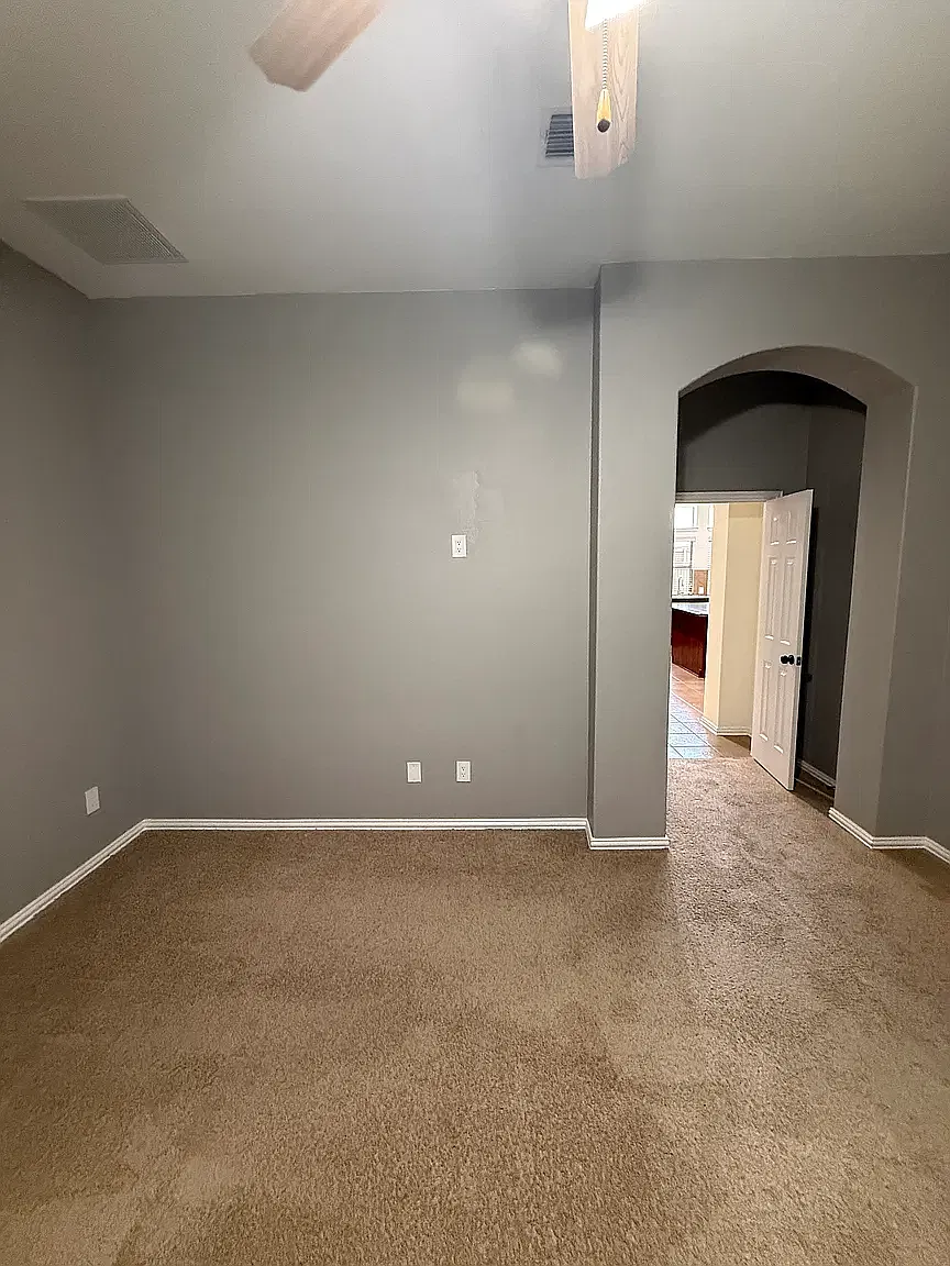 3 bed, 2065 sqft, $2,345 — Photo 4