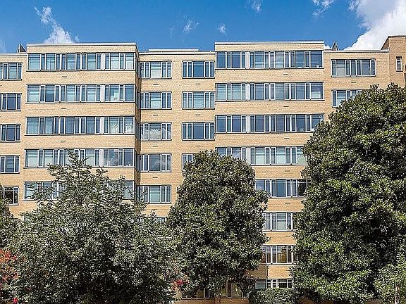 3rd image of 1711 Massachusetts Ave NW #203
