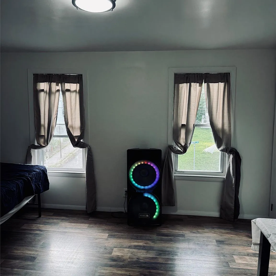 Studio, 1.0 bath, 600 sqft, $1,600 — Photo 2