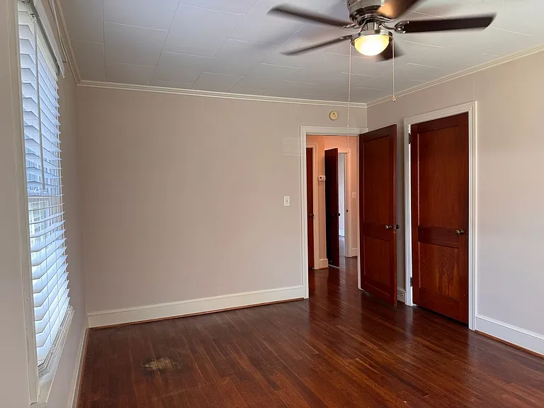 963 S Cox St — Photo 15