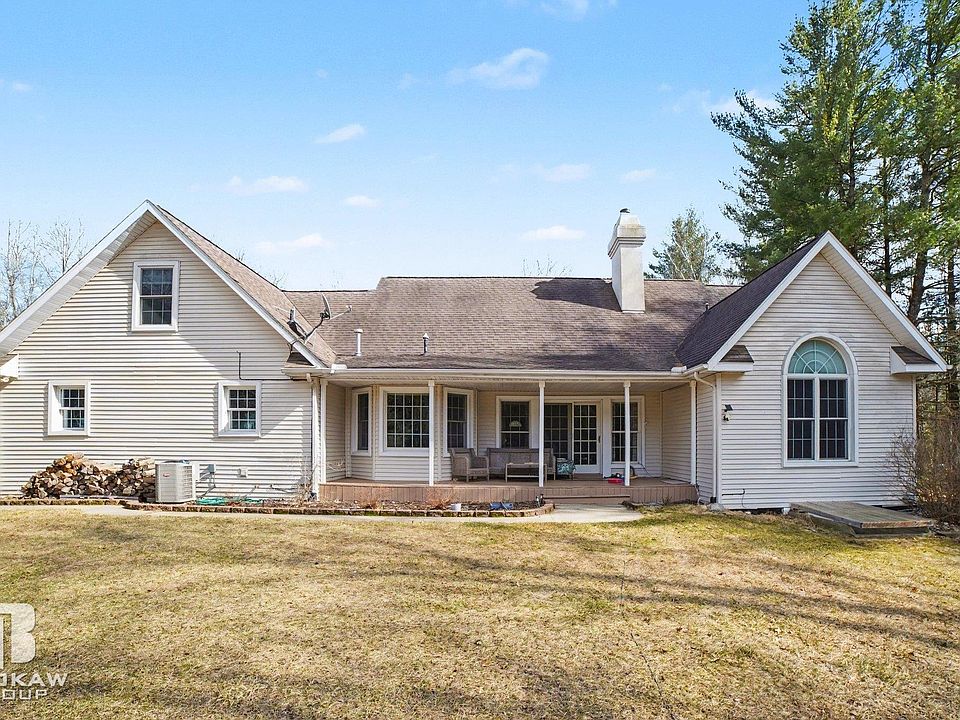 1st image of 2910 Ginger Dr