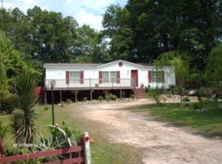 107 S Lincoln Dr, Dudley, NC 28333