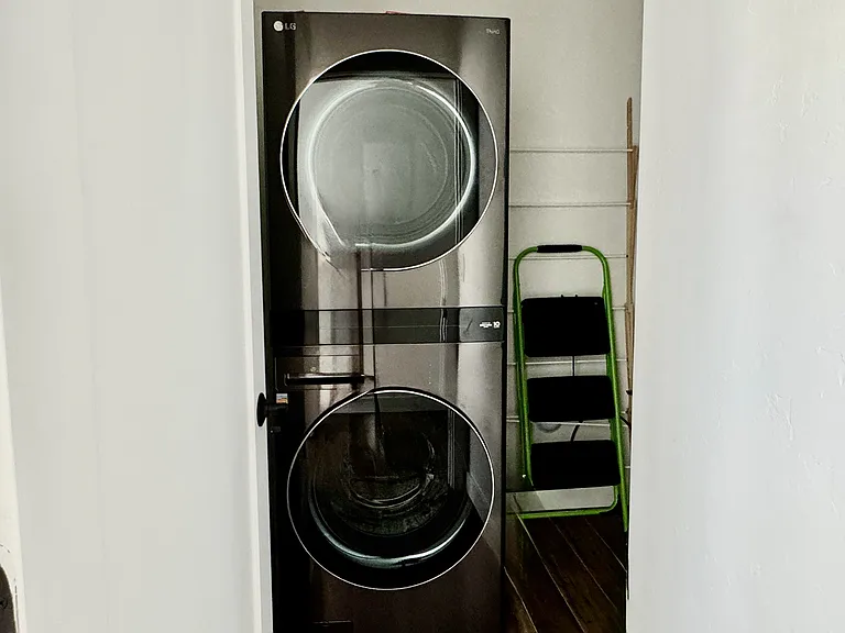 1518 E Waverly St #1 — Photo 3