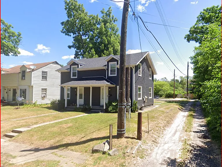 118 Saint Paul Pl — Photo 2