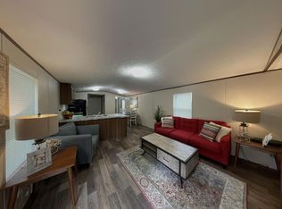 25 Grand Valley Dr, Springfield, IL 62702