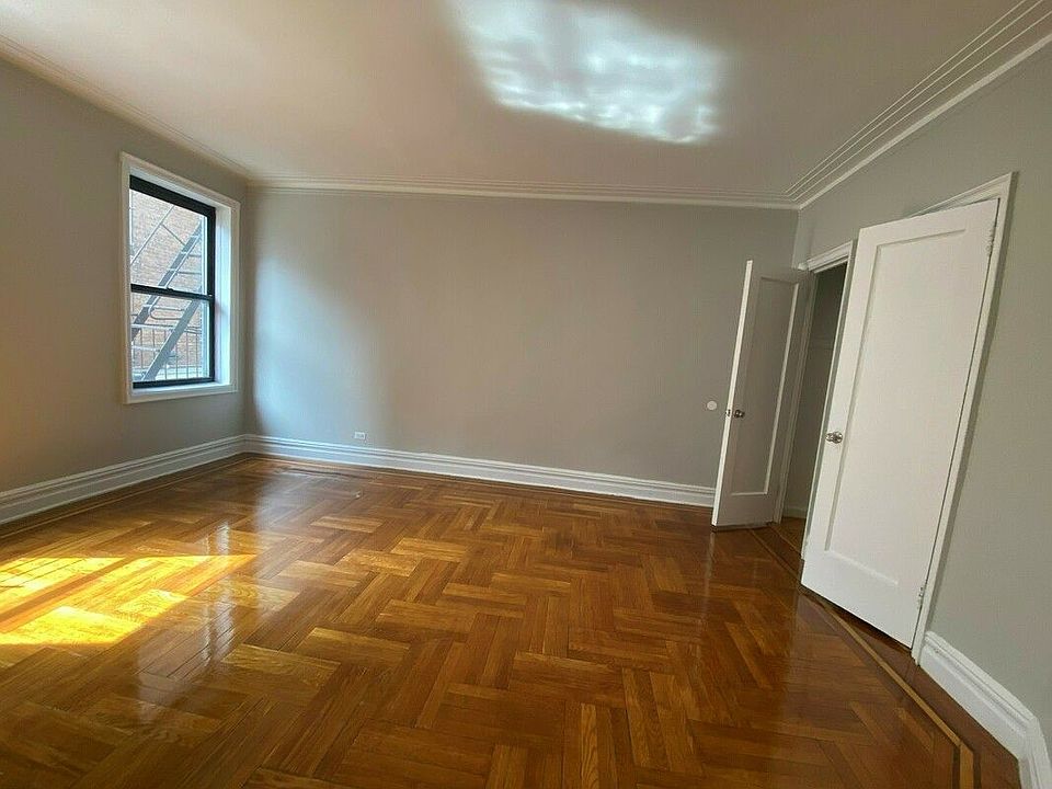 2nd image of 35 E 208th St APT 2H