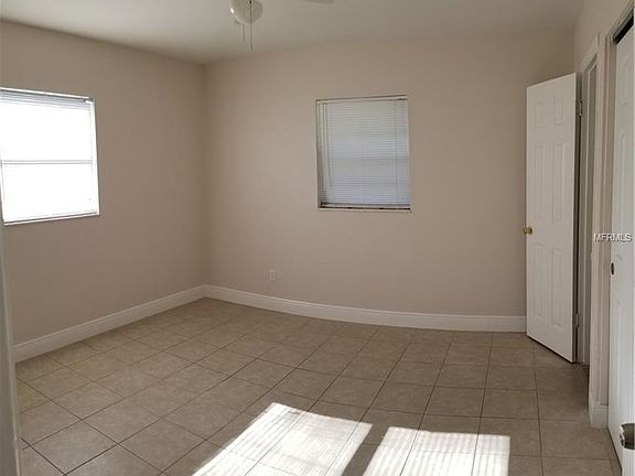 4th image of 6001 W Robinson St