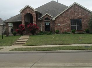1205 Yorkshire Dr, Glenn Heights, TX 75154