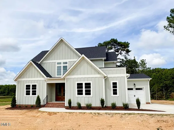 215 Broadleaf Ln, Youngsville, NC 27596