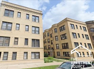 3910 N Pine Grove Ave #2, Chicago, IL 60613