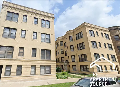 3910 N Pine Grove Ave Photo 1