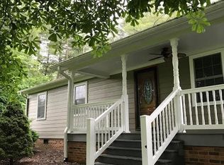 203 Mini Horse Trl, Mount Airy, NC 27030