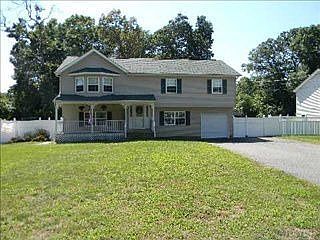 1st image of 100 Hallock Ave
