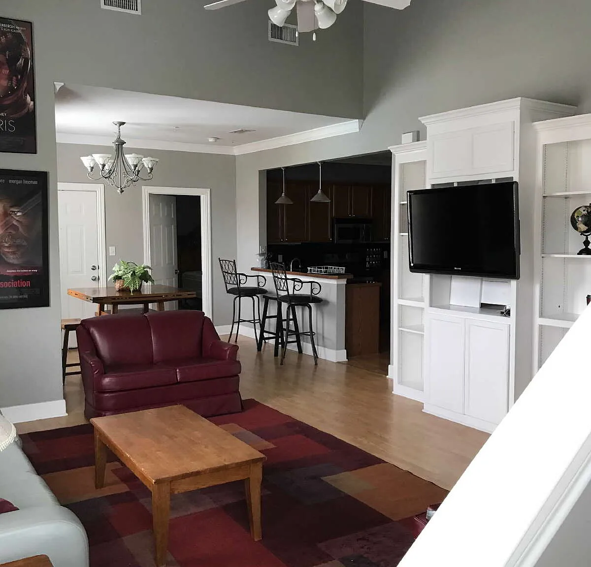 3 bed, 3.0 bath, 1600 sqft, $2,025 — Photo 4