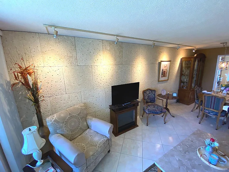 1328 Pasadena Ave S — Photo 4