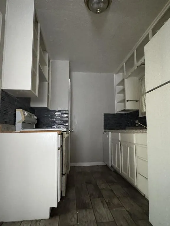 1508 S 43rd St — Photo 3