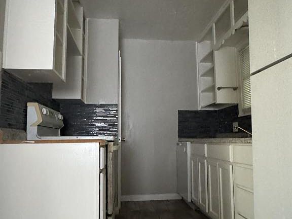 3rd image of 1508 S 43rd St