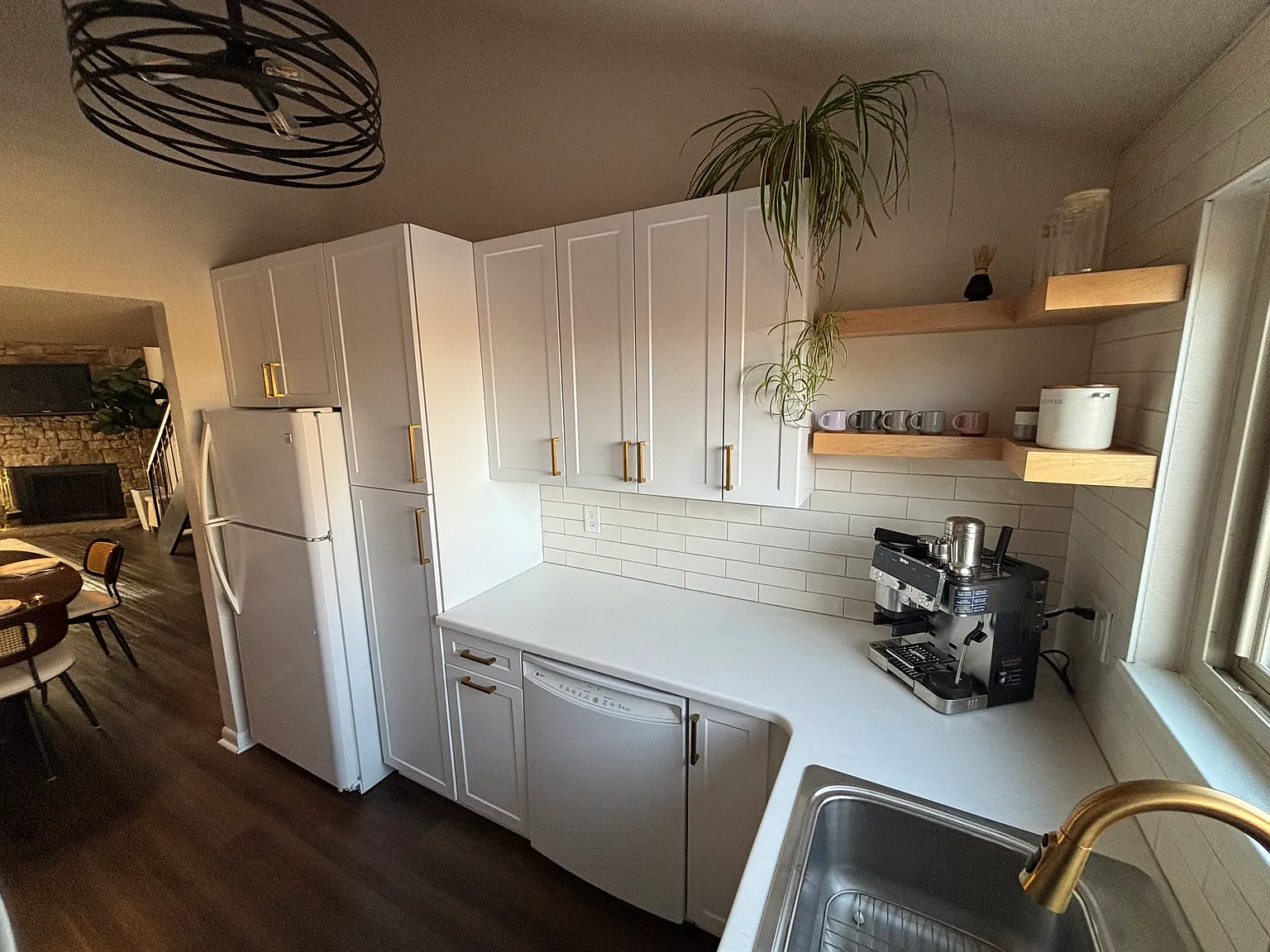 433 Wright St — Photo 4