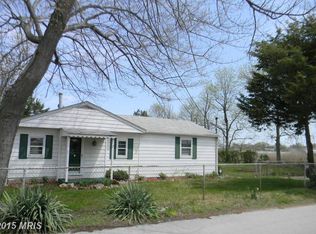 3767 Beach Dr, Edgewater, MD