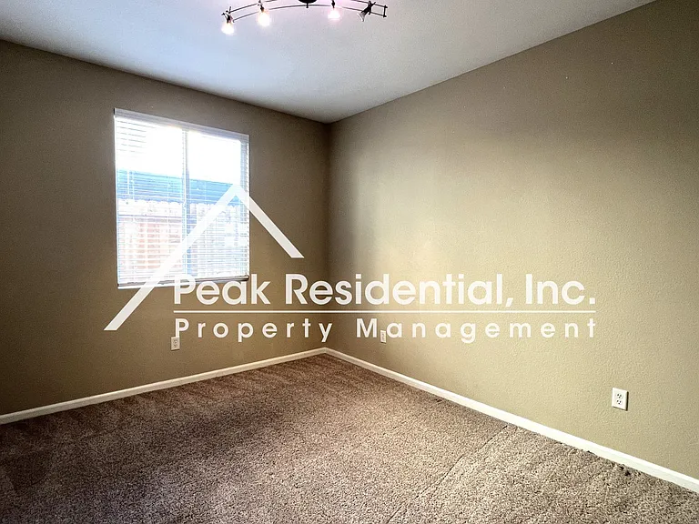 9409 Trolio Way — Photo 19
