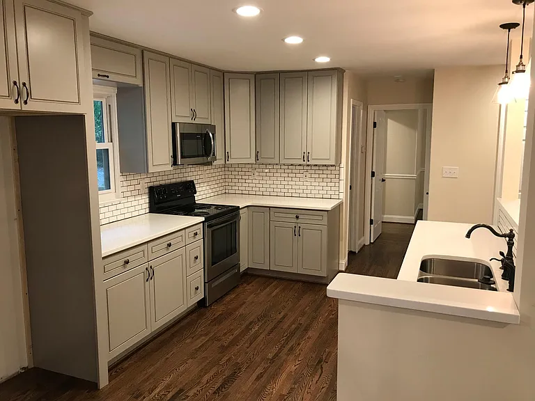 4233 Wright Ave — Photo 6