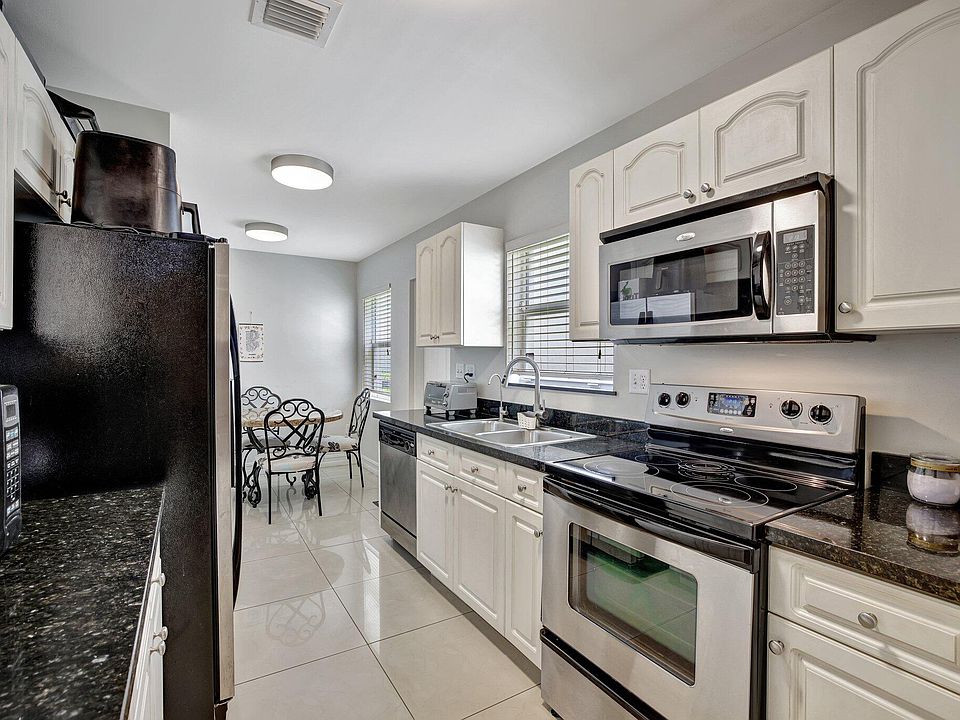 1st image of 211 NW 14th Avenue #211