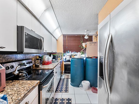 5th image of 7001 Environ Boulevard #401