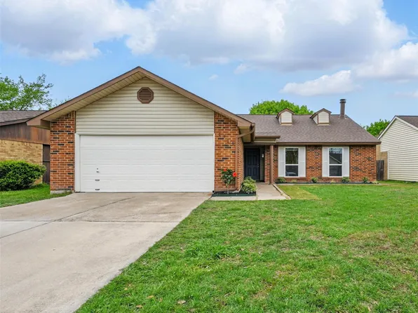 1714 Lewis Trl, Grand Prairie, TX 75052