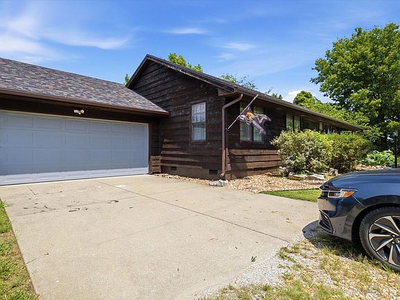 3rd image of 8513 W Farm Road 172