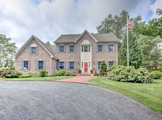33 Edgewood Ave, Little Silver, NJ 07739