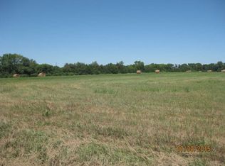 221 W 197th St, Scranton, KS 66537