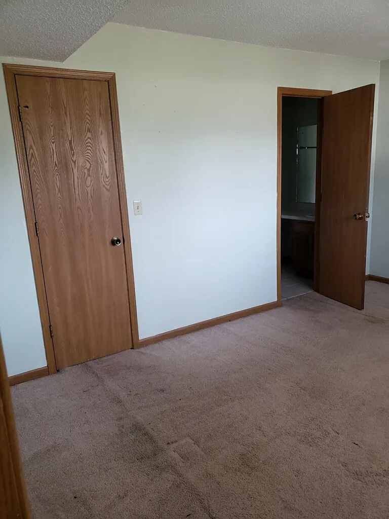 2 bed, 850 sqft, $999 — Photo 3