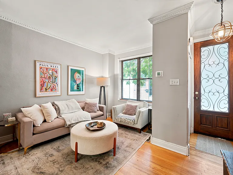 308 Pemberton St — Photo 3