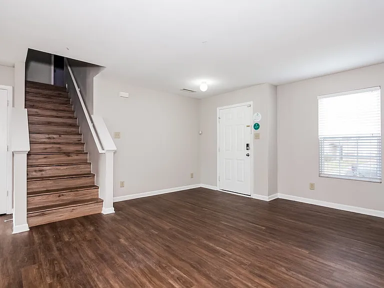 1605 Bray Dr — Photo 5