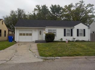 1027 W 10th St, Junction City, KS 66441