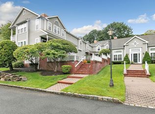 357 Hadley Dr, Trumbull, CT 06611