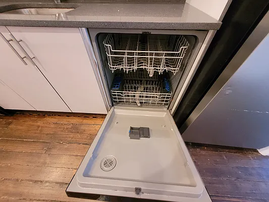 Rented by EXR | media 14