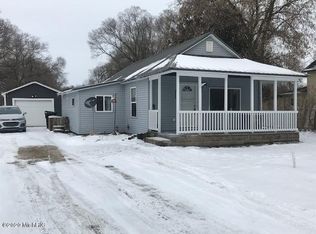 2240 E Loop Rd, Hesperia, MI 49421