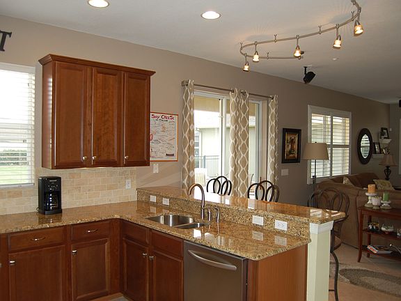 3rd image of 9352 Ravens Willow Dr