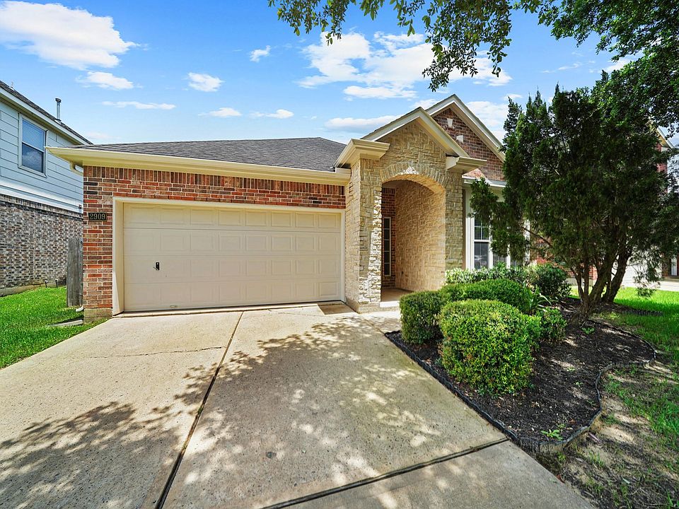 1st image of 2909 Laurel Brook Ln