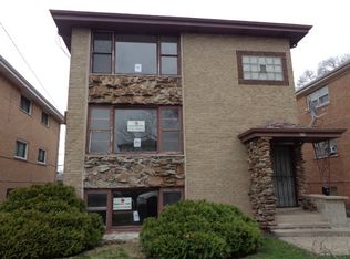 349 Yates Ave, Calumet City, IL 60409
