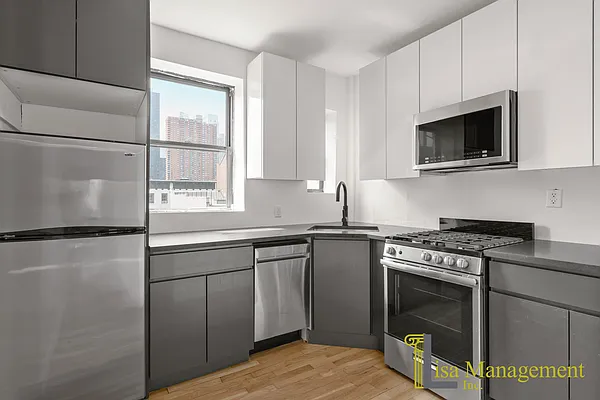 Rented by Lisa Management Inc | media 8