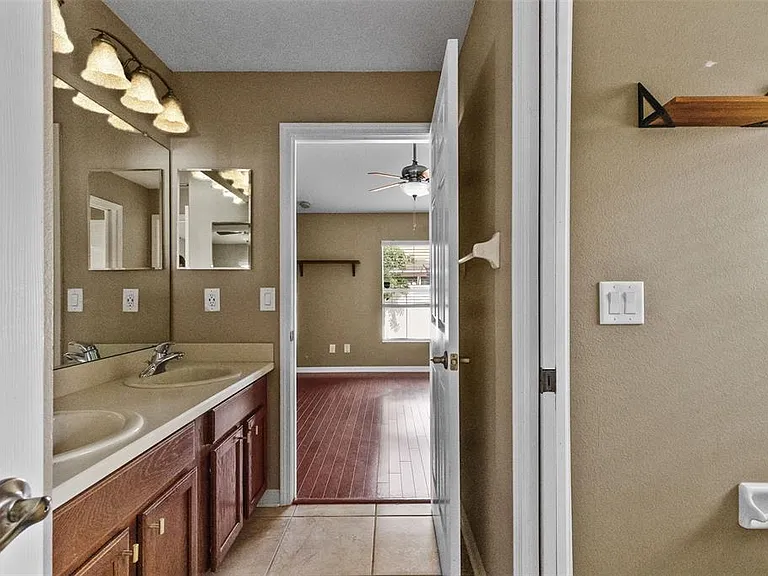 13655 Artesa Bell Dr — Photo 27