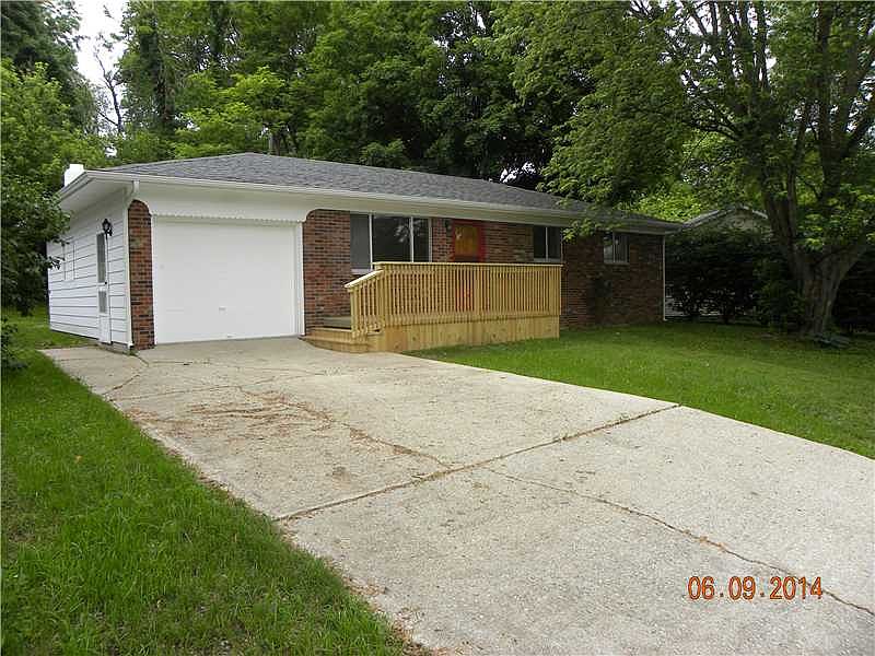 1st image of 405 E River Bend Ct