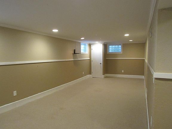 4th image of 1528 Montegor Dr