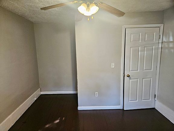 2nd image of 2215 Francis Ave SE #2