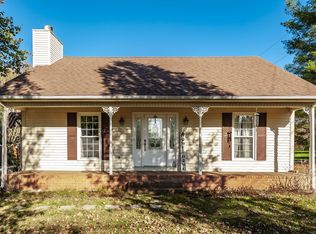 206 New Deal Potts Rd, Cottontown, TN 37048